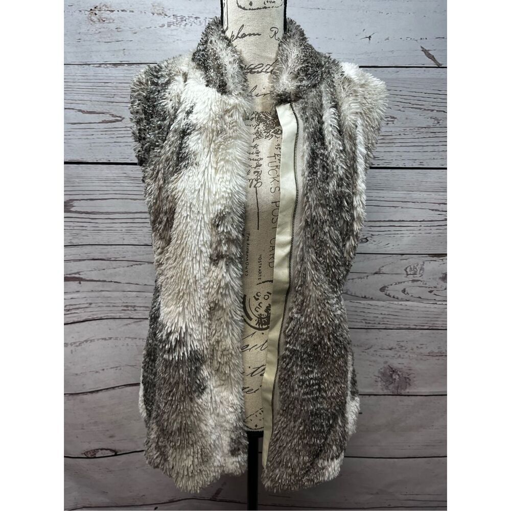 Cabi Faux Fur‎ Vest Sleeveless Gray Cream Full Zip XS Extra Soft Cozy